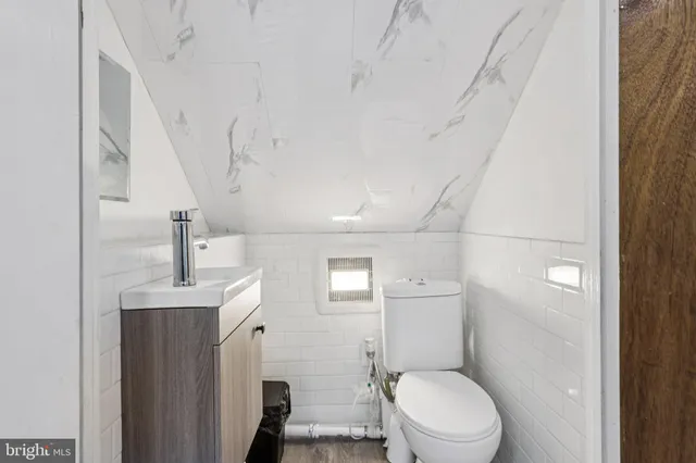 $408,000 | 1707 Peach Street, Upper Chichester, PA 19061