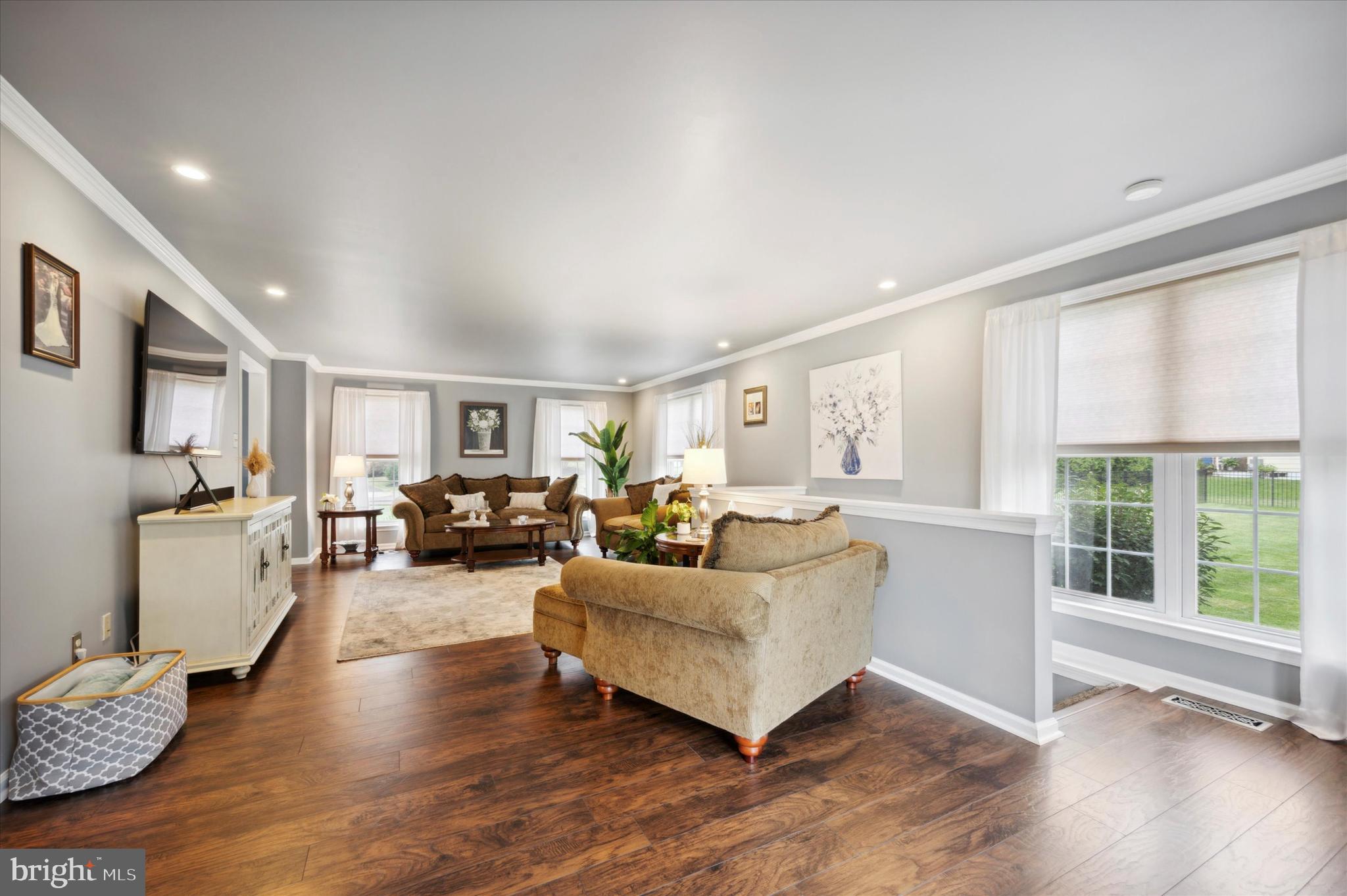 2879 Valley Woods Road Hatfield, PA 19440 - Photo 4 of 32