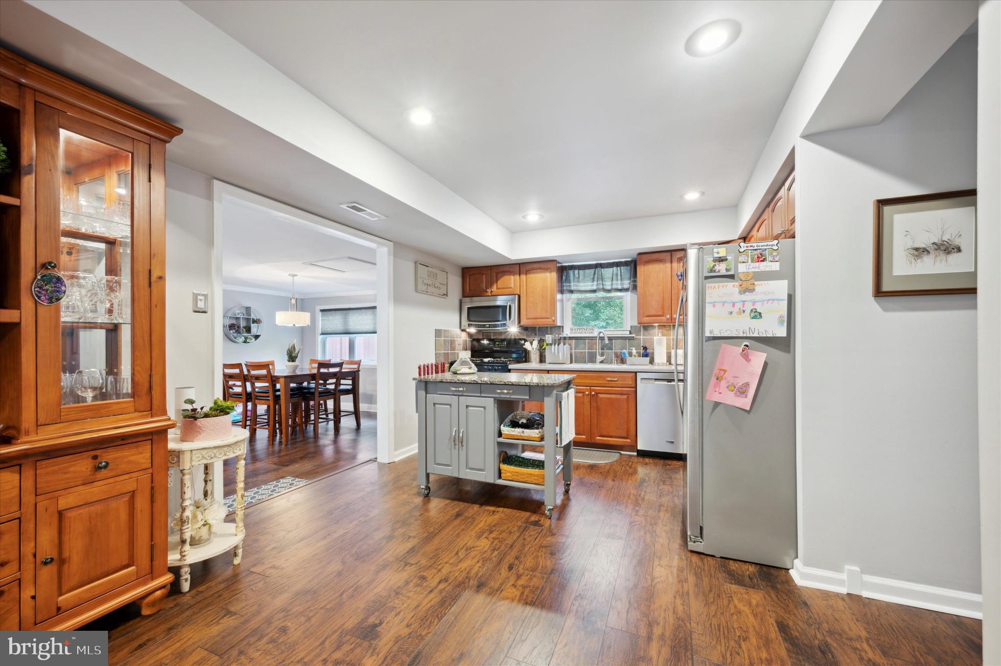 2879 Valley Woods Road Hatfield, PA 19440 - Photo 5 of 32