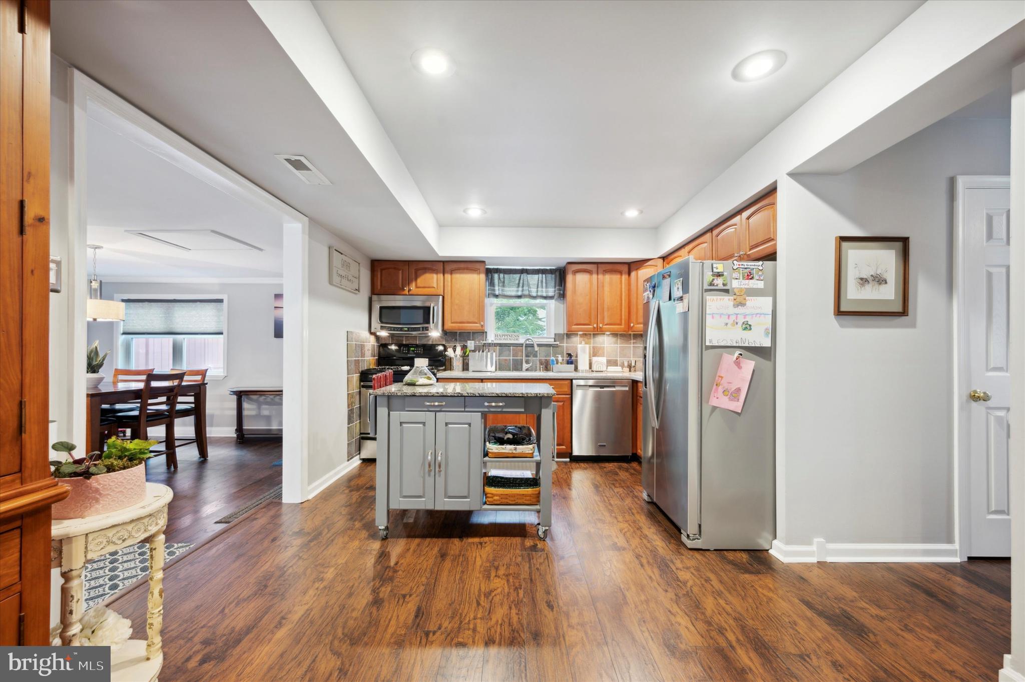 2879 Valley Woods Road Hatfield, PA 19440 - Photo 7 of 32