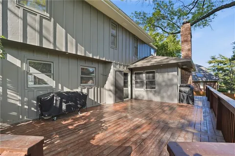 $699,950 | 5475 West 85th Terrace, Prairie Village, KS 66207