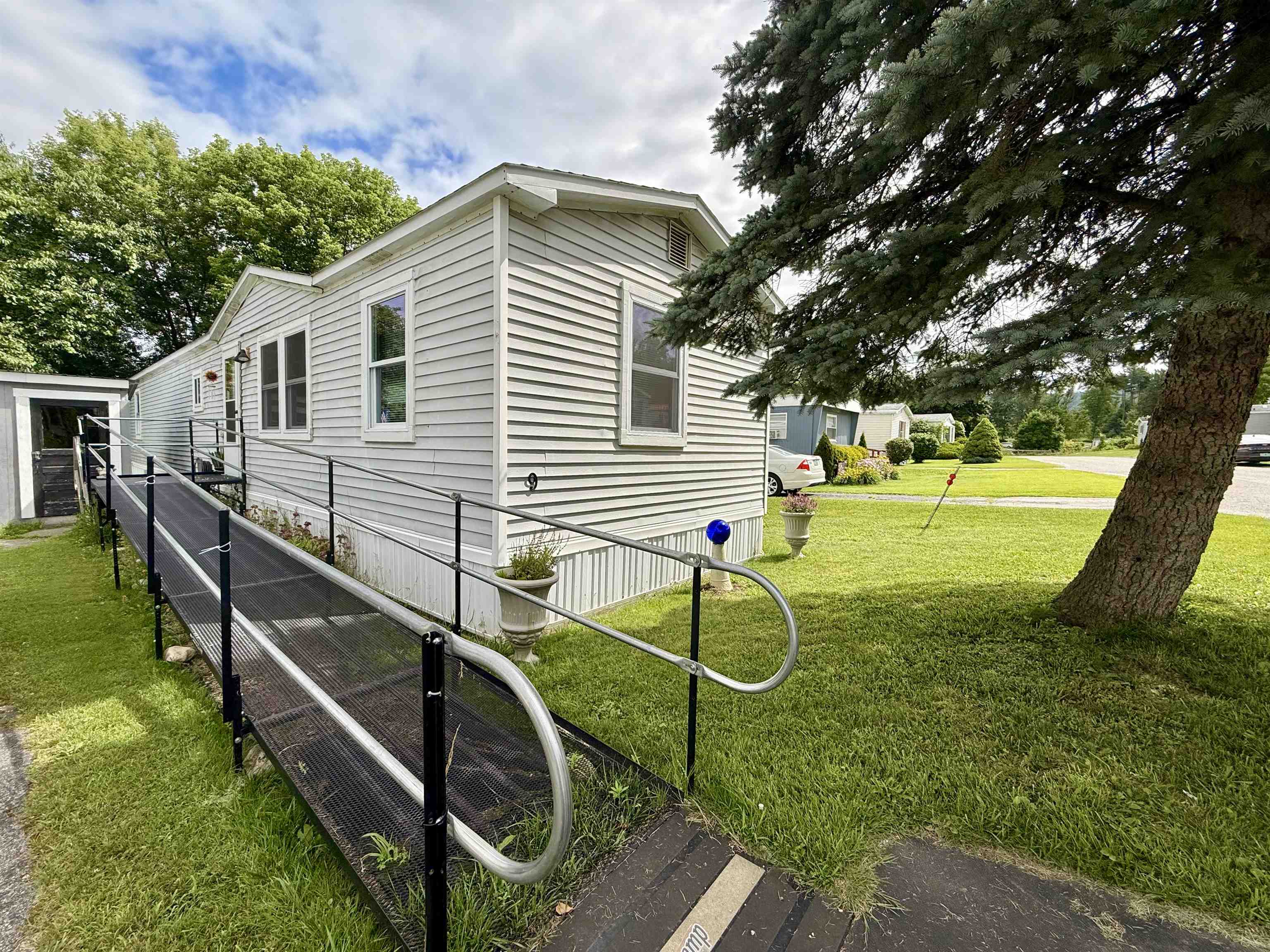 9 Billings Mobile Manor Rutland, VT 05701 - Photo 2 of 21
