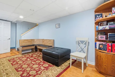 $360,000 | 937 Elsie Avenue, Gurnee, IL 60031