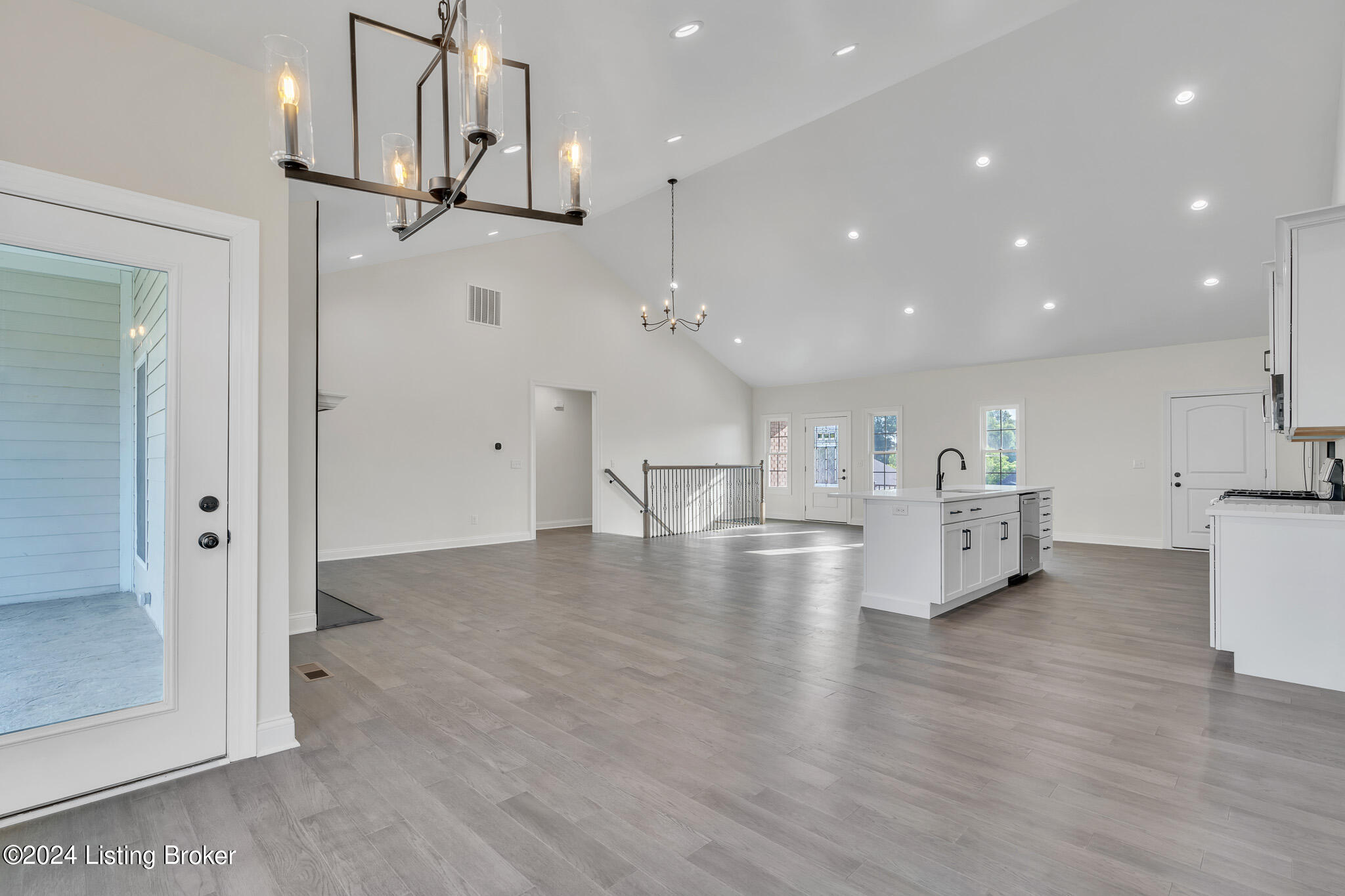 1810 Meremont Ridge Road Louisville, KY 40245 - Photo 11 of 52 DSC07736