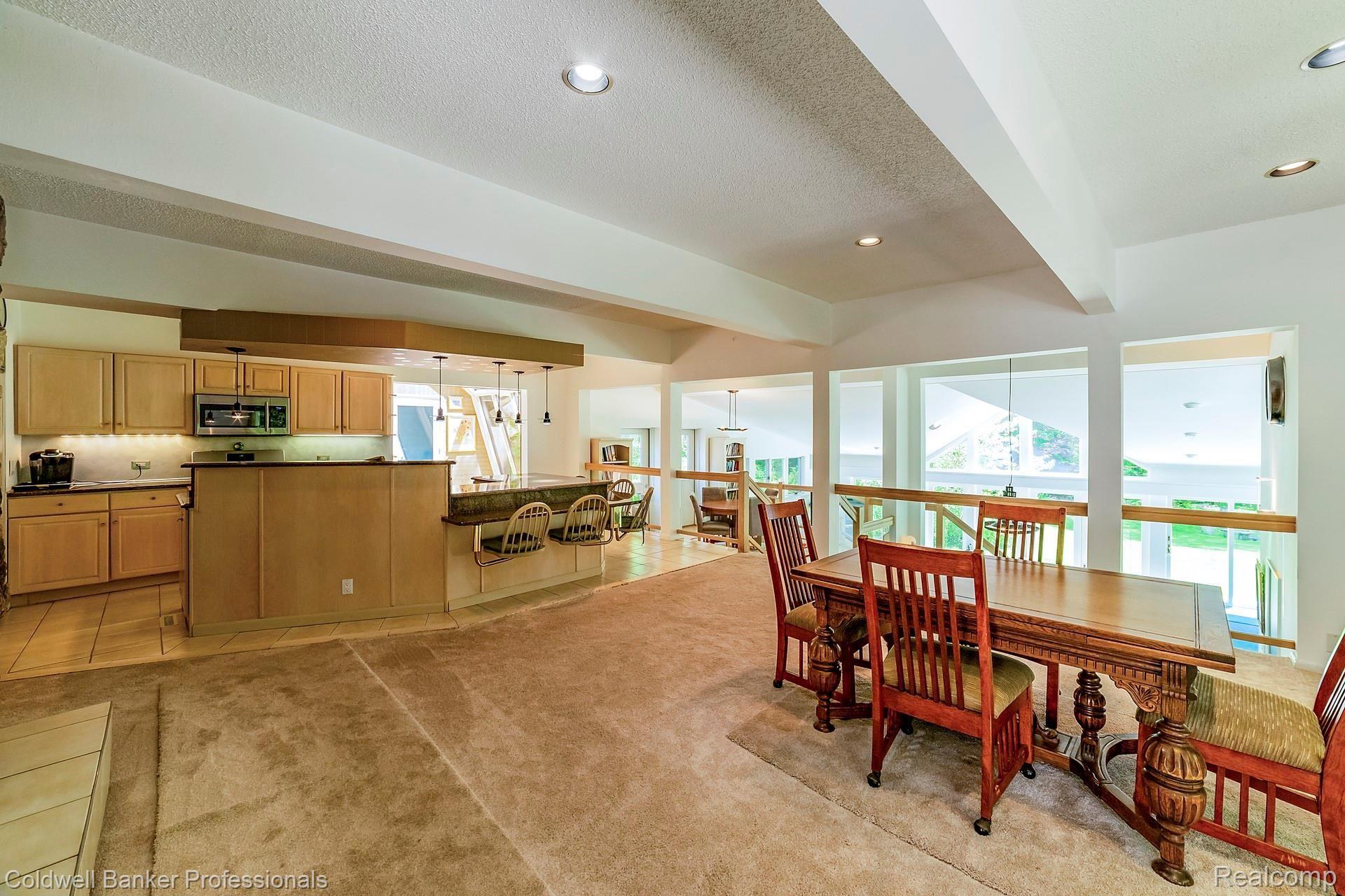 950 East Romeo Road Oakland, MI 48363 - Photo 9 of 36 008-photo-kitchen-7142203.jpg