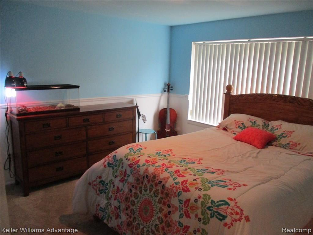 29911 High Valley Road Farmington, MI 48331 - Photo 27 of 53 Bedroom for your special family members.