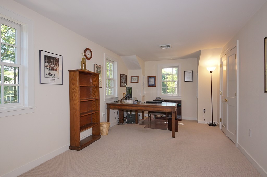 43 Harwood Road Natick, MA 01760 - Photo 20 of 29 Gallery Image 20