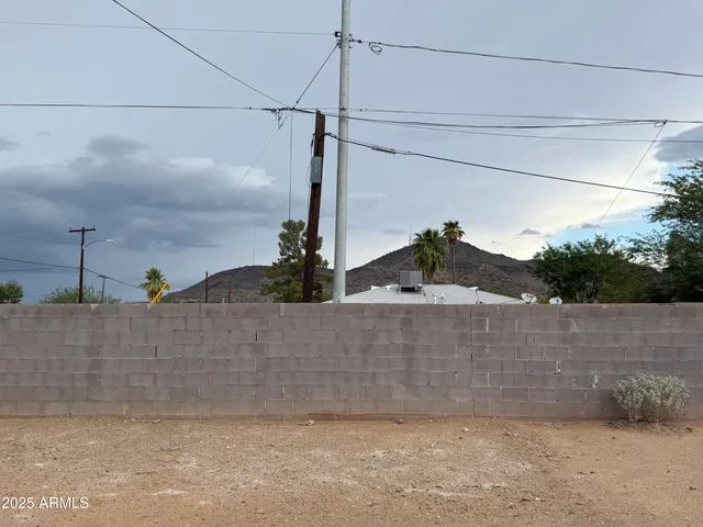 $1,590 | 1218 West Cinnabar Avenue, Phoenix, AZ 85021