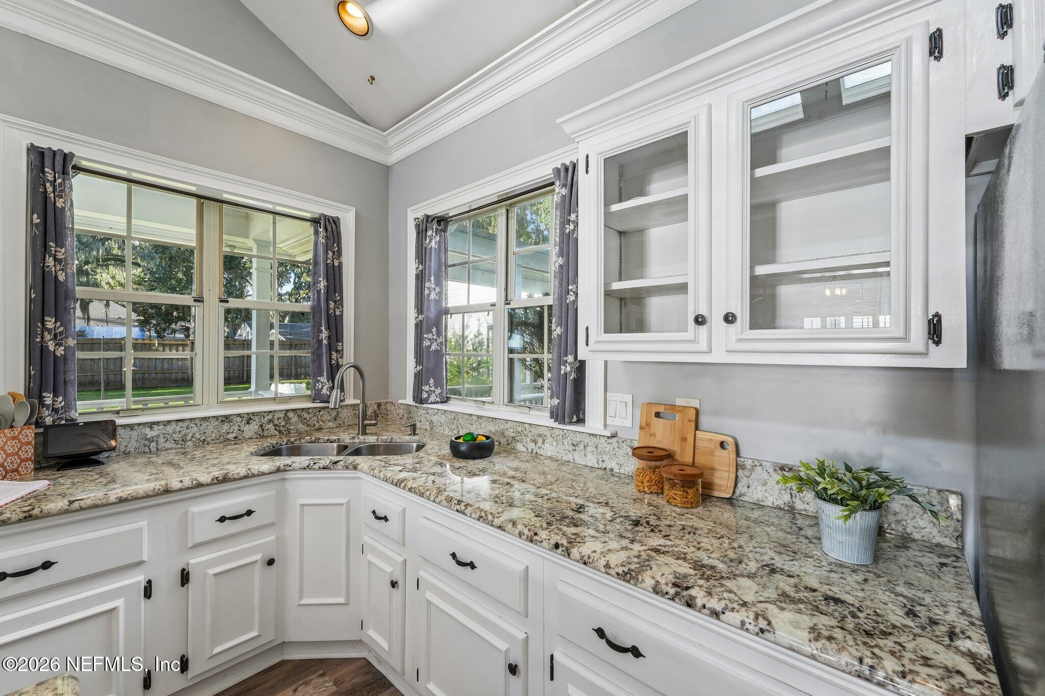1544 Community Point Fleming Island, FL 32003 - Photo 32 of 95 Kitchen