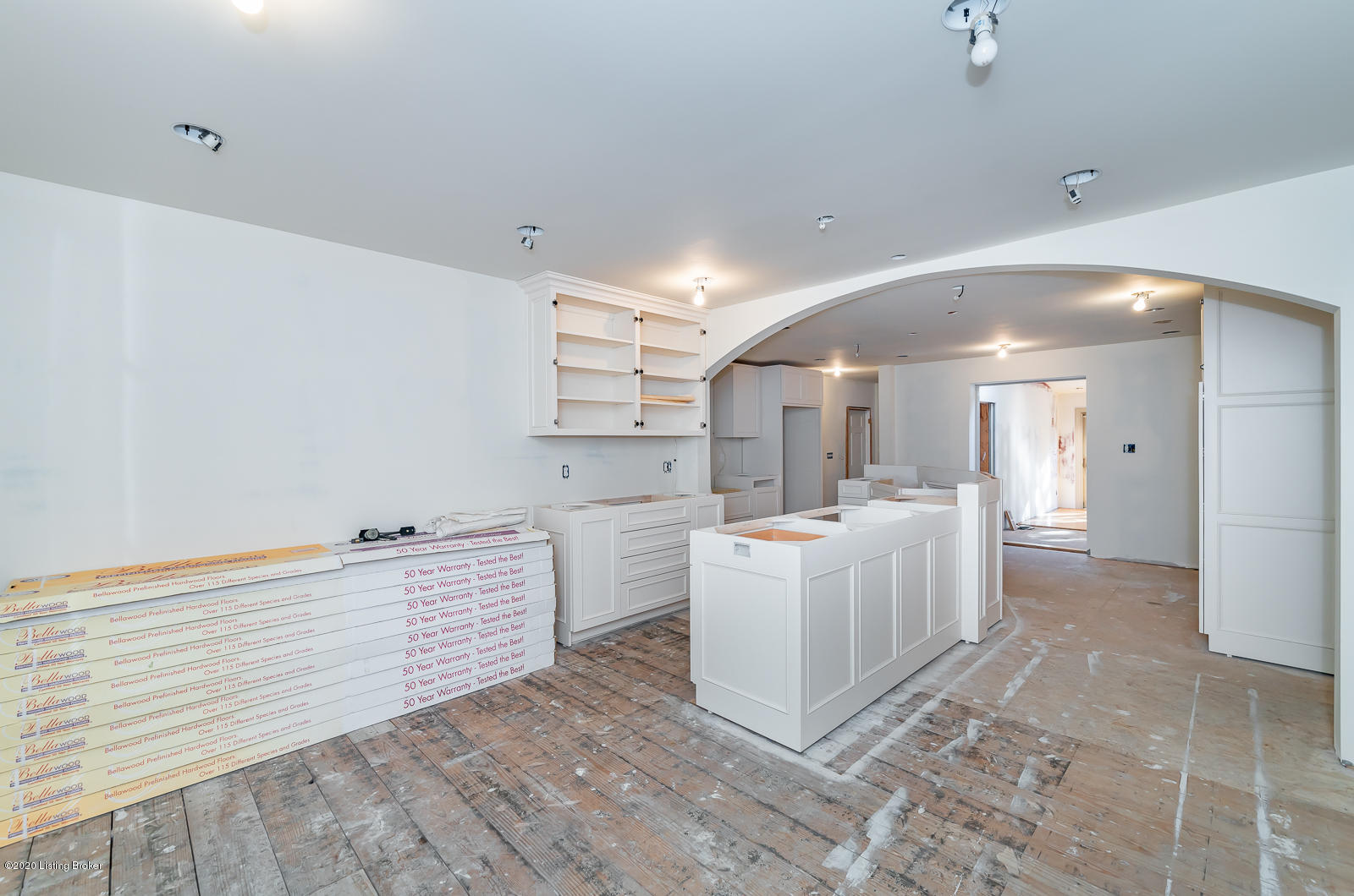 713 Braeview Road Louisville, KY 40206 - Photo 11 of 82 Eat-In Kitchen with flooring in boxes