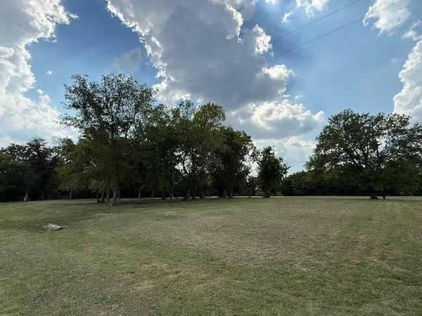 a view of a golf course