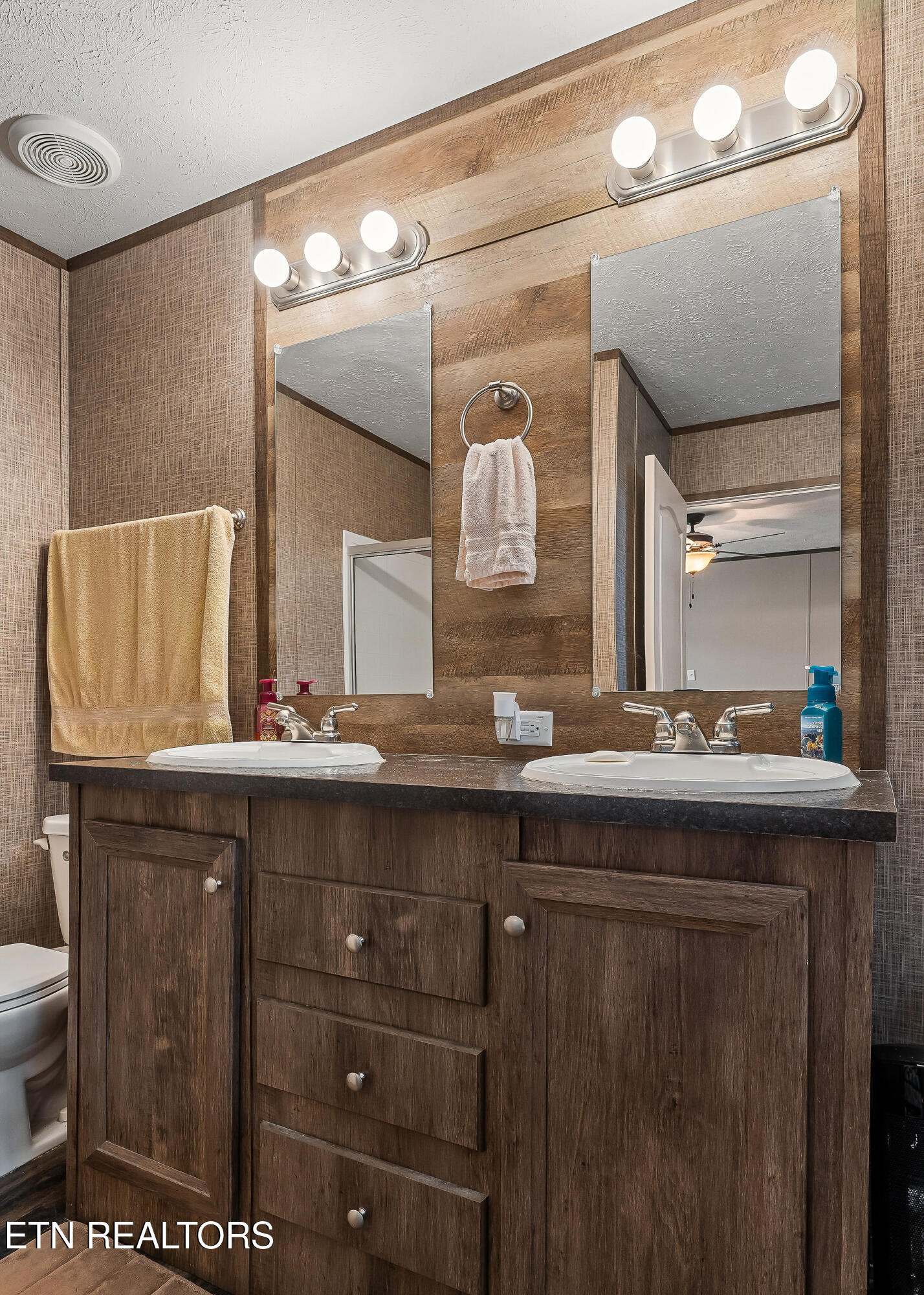 1180 Lake Hill Road Monterey, TN 38574 - Photo 19 of 43 DSC03471