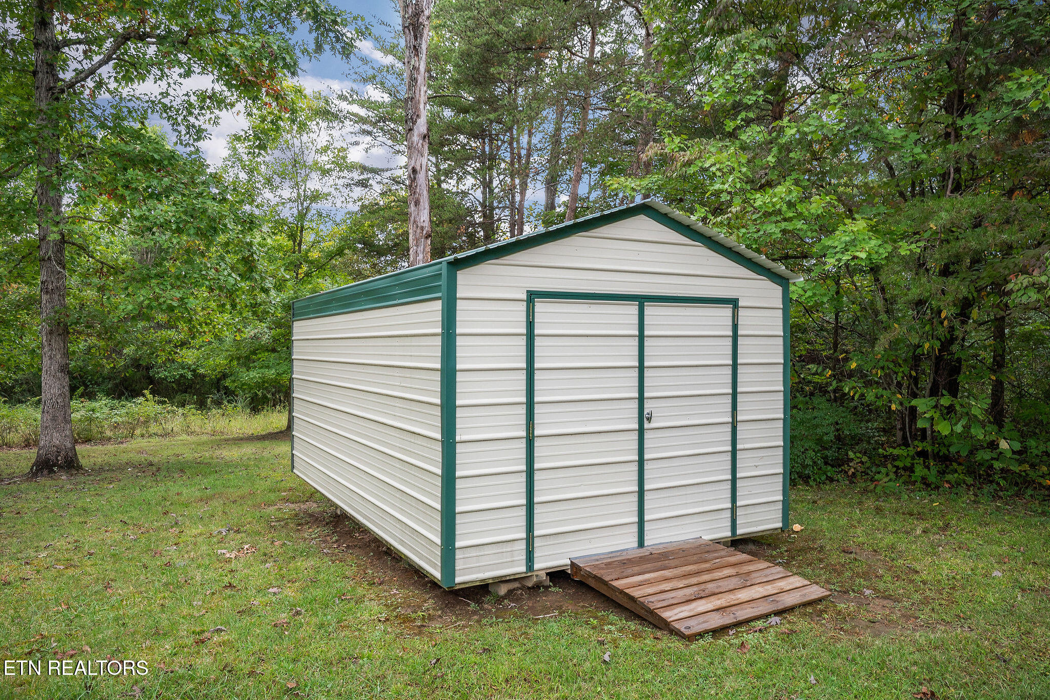 1180 Lake Hill Road Monterey, TN 38574 - Photo 33 of 43 DSC03483