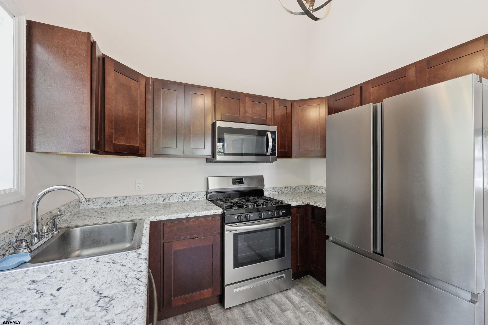 923 Center Street Tuckerton, NJ 08087 - Photo 8 of 23