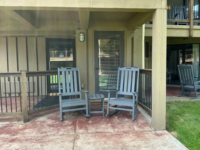 $42,900 | 2400 Geneva Street, Unit 1812, Delavan, WI 53115