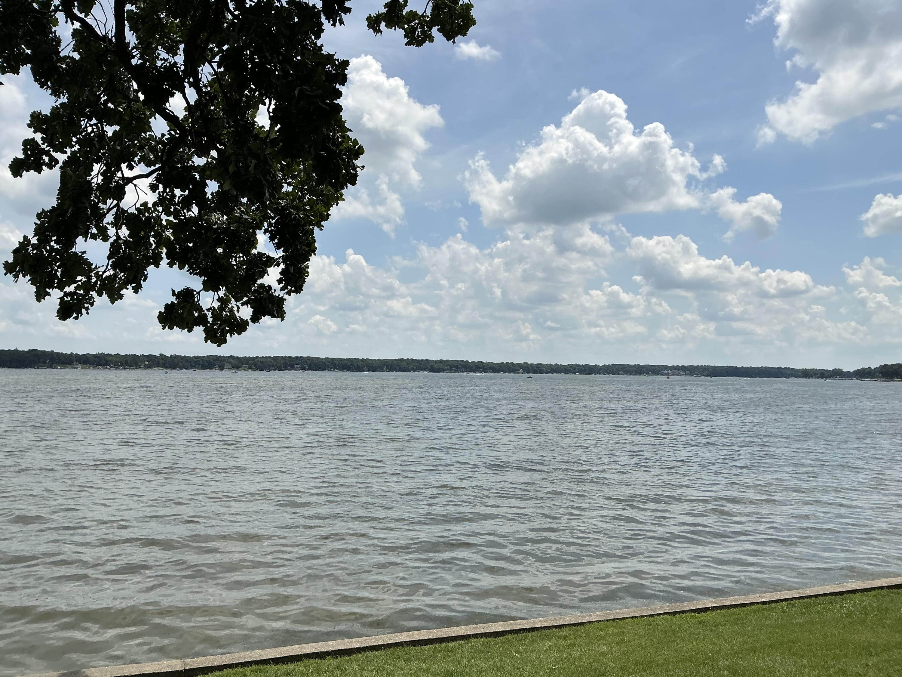 2400 Geneva Street, Unit 1812 Delavan, WI 53115 - Photo 23 of 74 IMG_0412