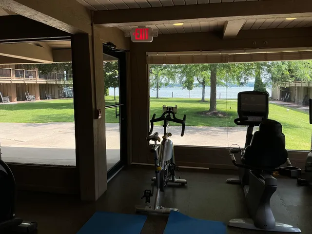 $42,900 | 2400 Geneva Street, Unit 1812, Delavan, WI 53115