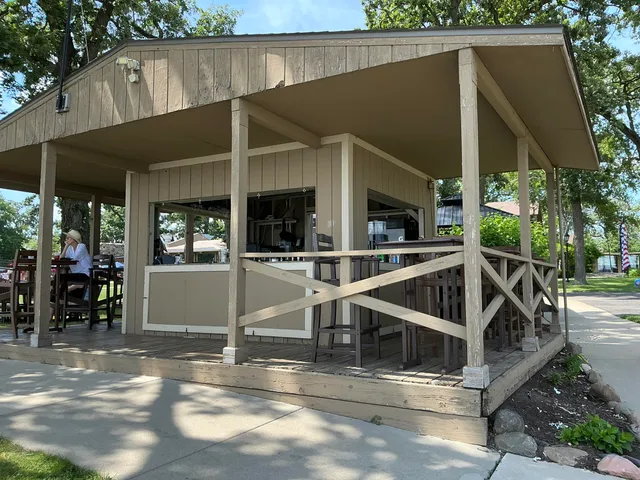 $42,900 | 2400 Geneva Street, Unit 1812, Delavan, WI 53115