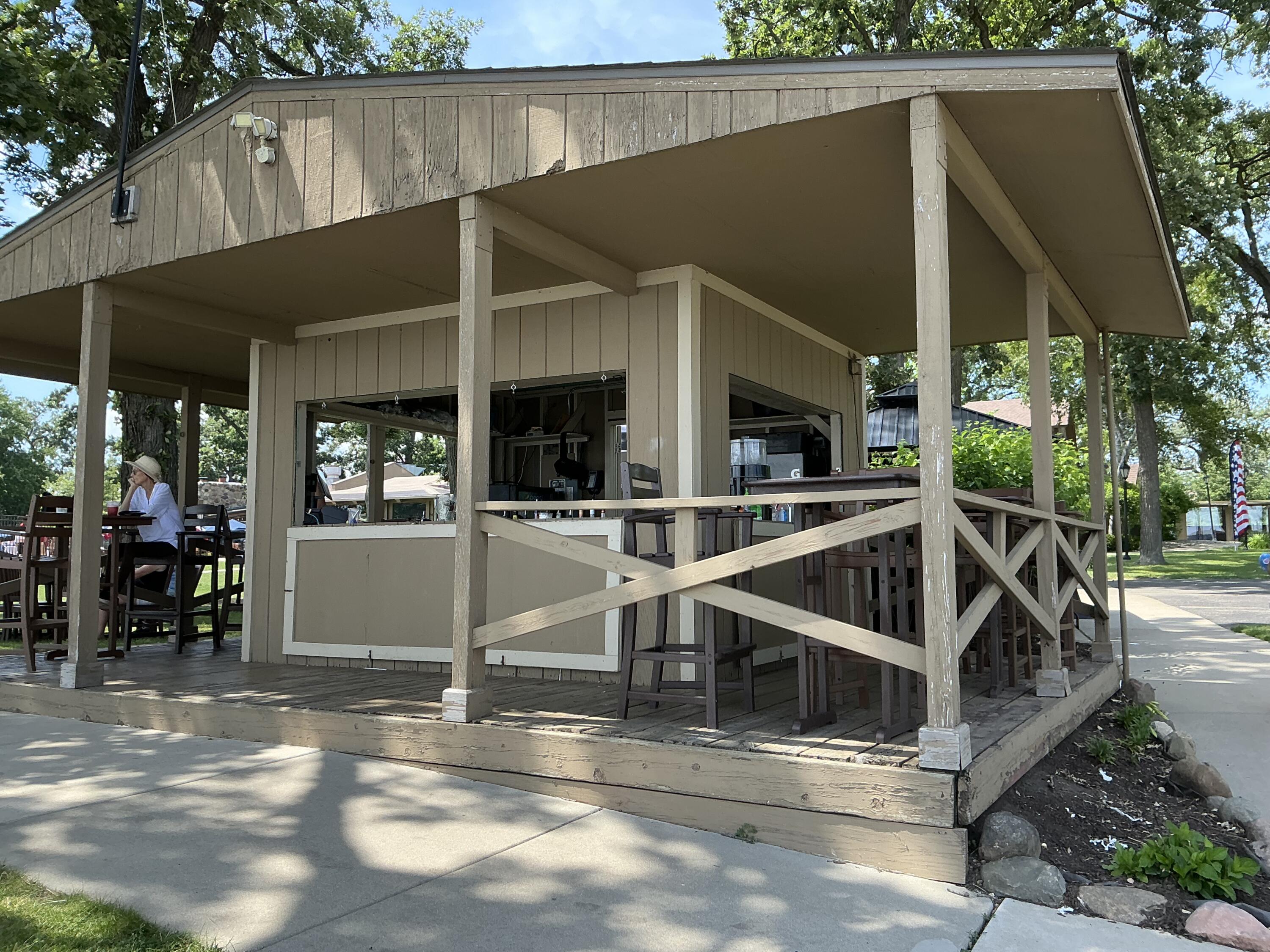 2400 Geneva Street, Unit 1812 Delavan, WI 53115 - Photo 46 of 74 IMG_0451