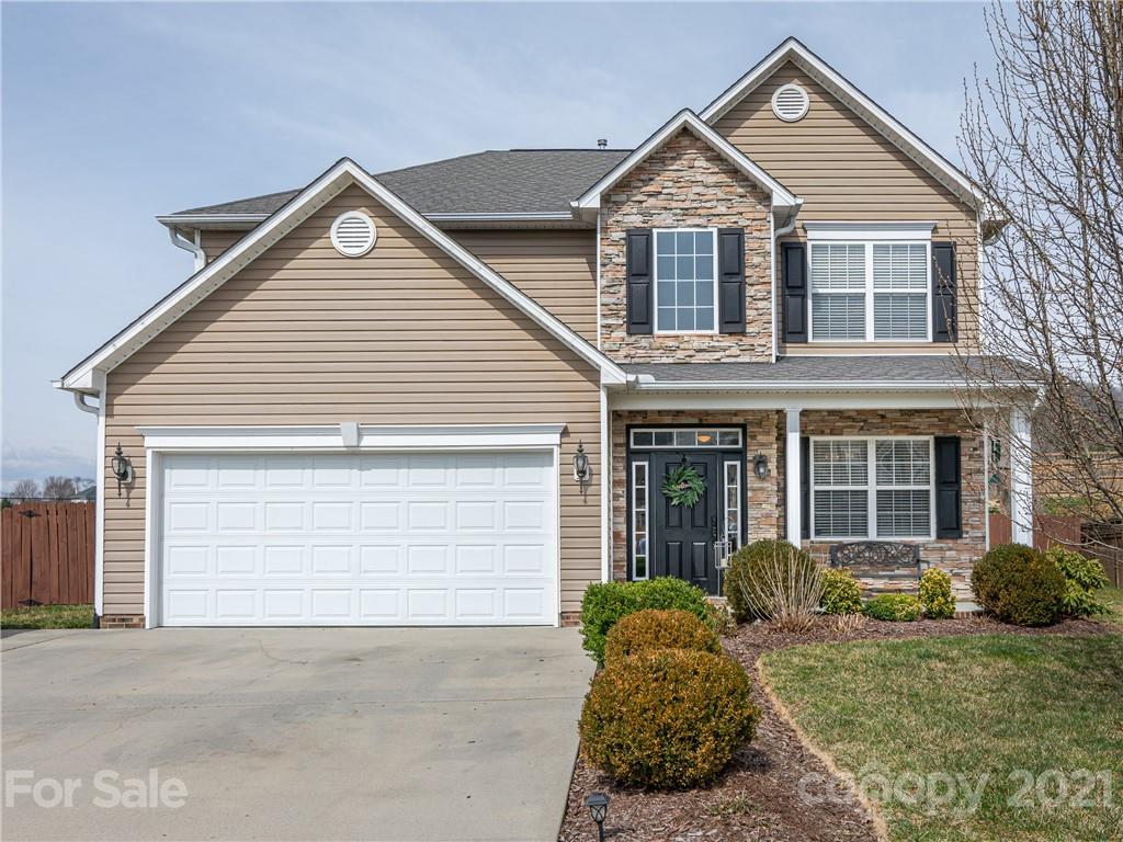70 Woodfern Road Fletcher, NC 28732 - Photo 2 of 31 Gallery Image 2