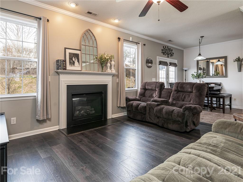70 Woodfern Road Fletcher, NC 28732 - Photo 13 of 31 Gallery Image 13