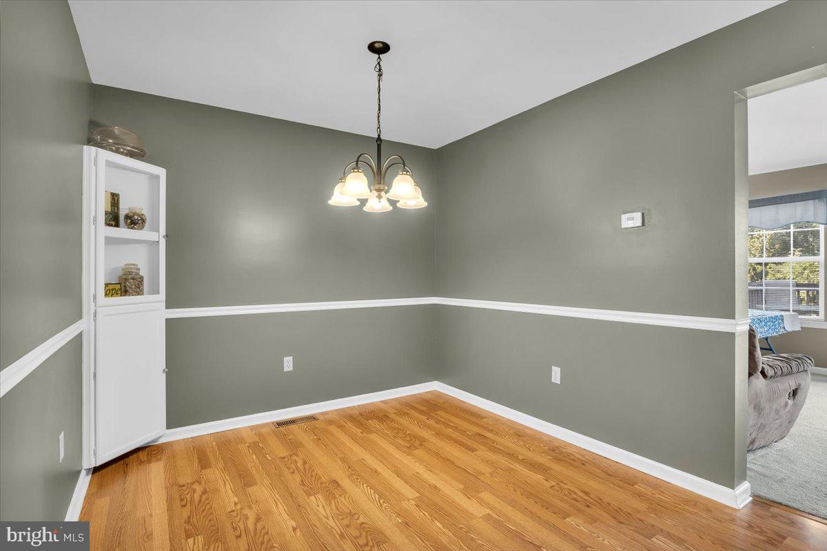 215 Hayes Mill Road Atco, NJ 08004 - Photo 7 of 28