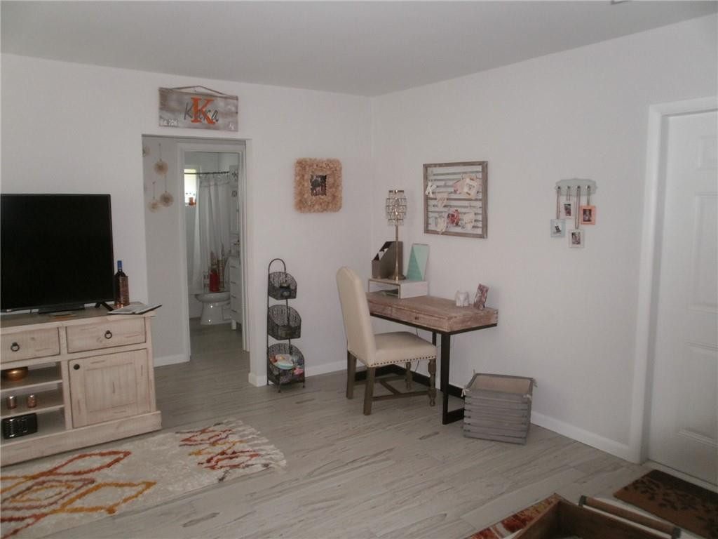 Undisclosed Address Lighthouse Point, FL 33064 - Photo 6 of 19 Plenty of space in the living room.