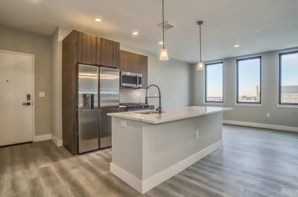 $3,415 | 3516 John F. Kennedy Boulevard, Unit 403, Jersey City, NJ 07307