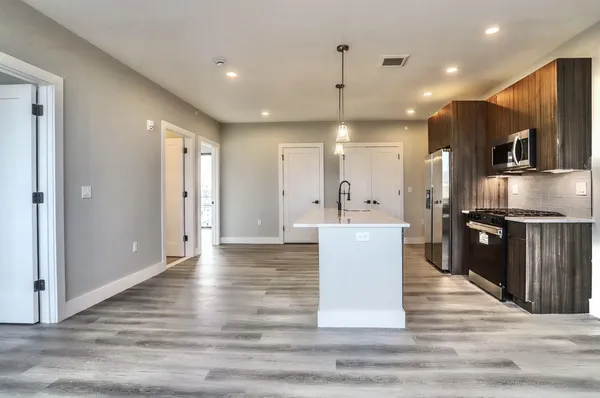 $3,415 | 3516 John F. Kennedy Boulevard, Unit 403, Jersey City, NJ 07307