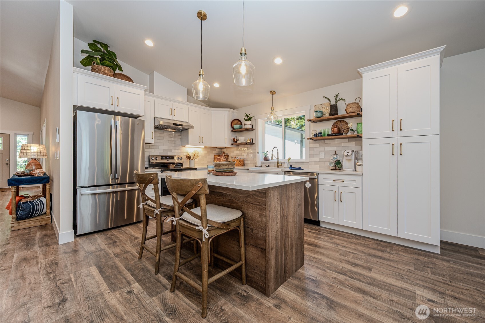 360 Lakeview Loop Northeast Ocean Shores, WA 98569 - Photo 4 of 36