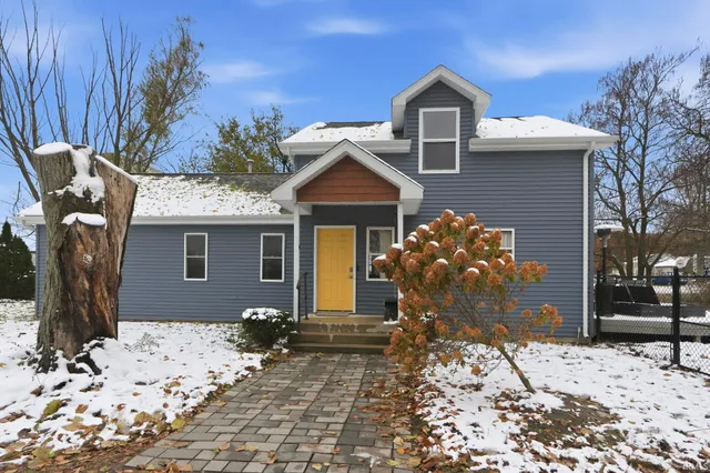 $229,900 | 3302 McArthur Drive, Fort Wayne, IN 46809