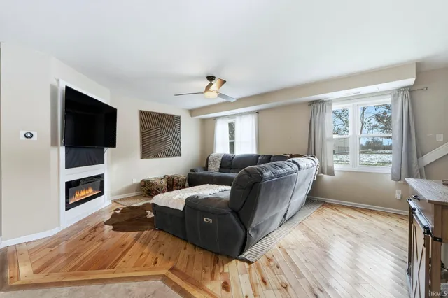 $229,900 | 3302 McArthur Drive, Fort Wayne, IN 46809