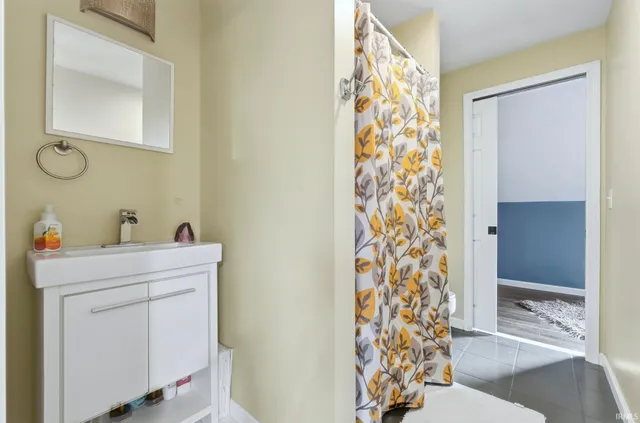 $229,900 | 3302 McArthur Drive, Fort Wayne, IN 46809