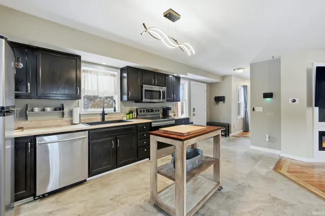 $229,900 | 3302 McArthur Drive, Fort Wayne, IN 46809