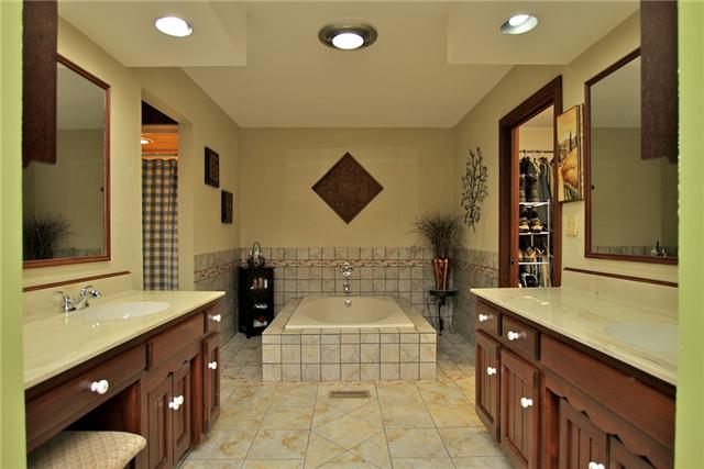 1174 Dimple Road Chapmansboro, TN 37035 - Photo 16 of 20 Time to relax