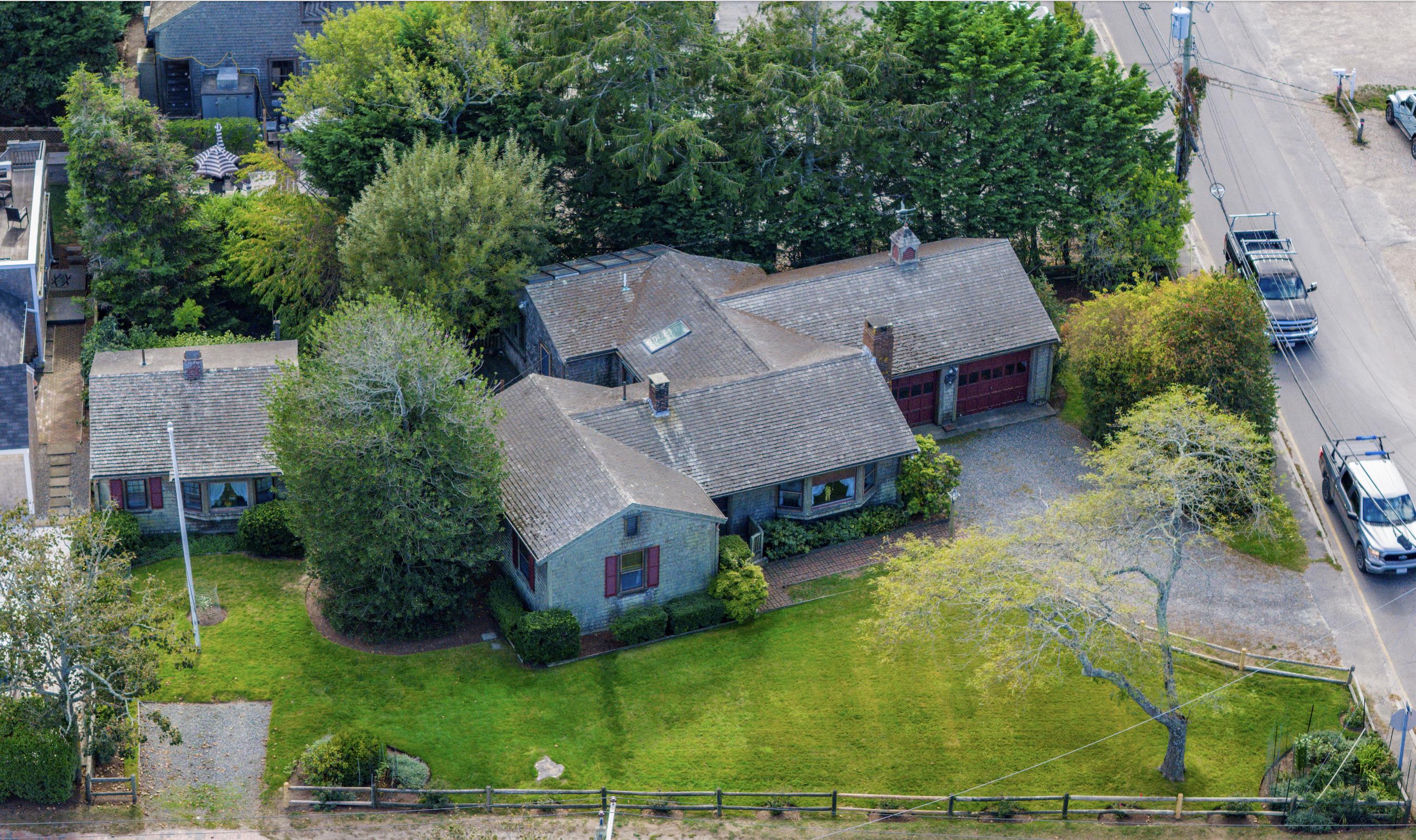 161 Orange Street Nantucket, MA 02554 - Photo 5 of 40