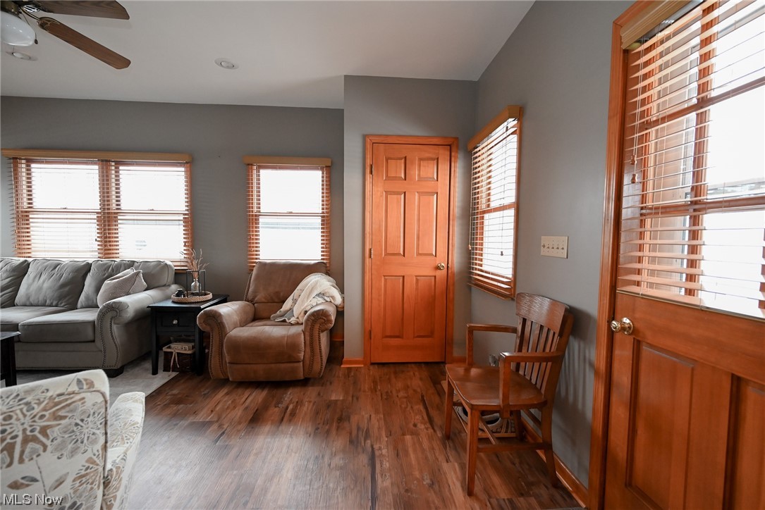 4436 Ridge Road Brooklyn, OH 44144 - Photo 7 of 33 Living room with newer flooring