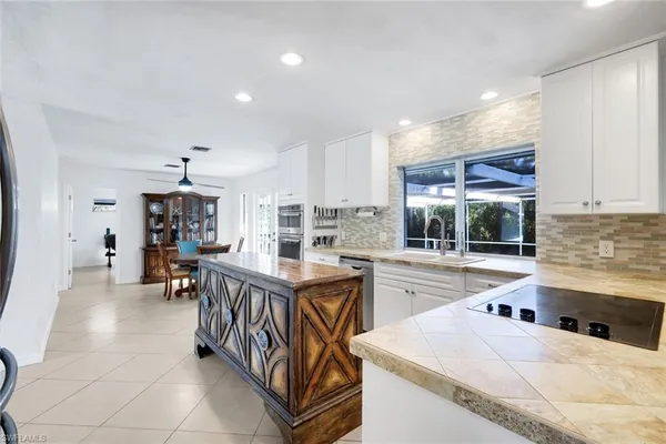 $500,000 | 4352 Parrot Avenue, Naples, FL 34104