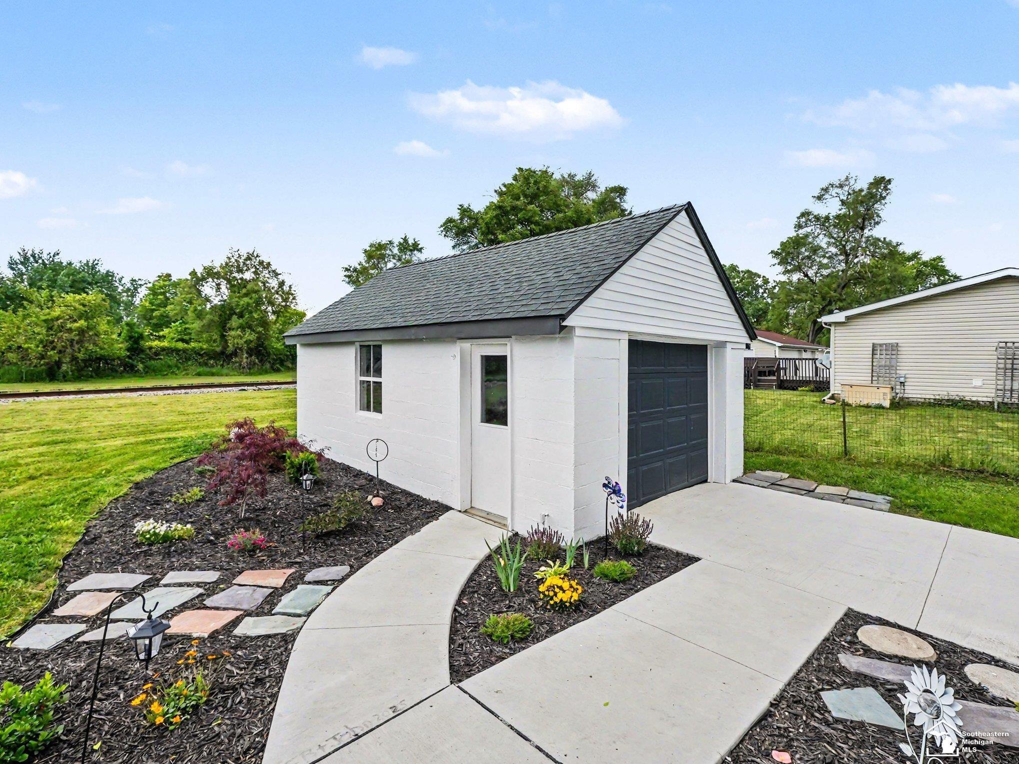 396 Wabash Road Milan, MI 48160 - Photo 27 of 27 50209849-a2d8d79e-cab5-41e9-aa6b-fe2b06fadb79.JPG