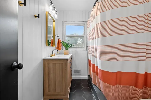 $259,900 | 500 Southwest Mission Road, Lee's Summit, MO 64063