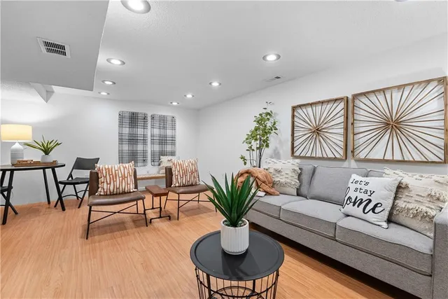 $259,900 | 500 Southwest Mission Road, Lee's Summit, MO 64063