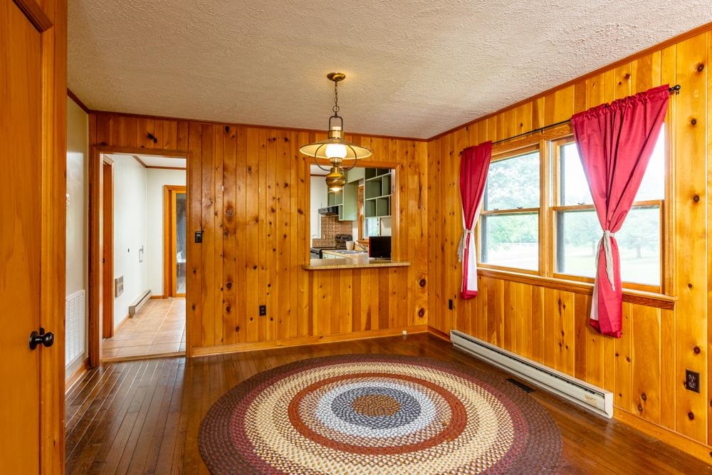 609 Mountain View Road Shenandoah, VA 22849 - Photo 8 of 33 Gallery Image 8