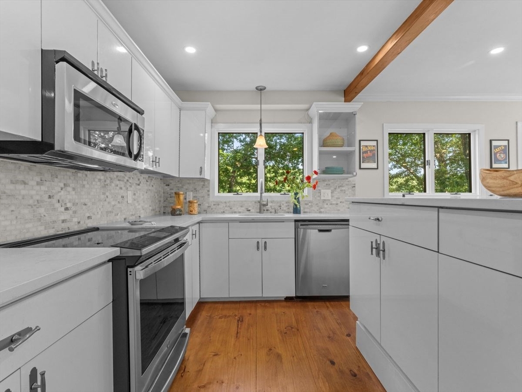 105 Crockett Road Upton, MA 01757 - Photo 12 of 42 Gallery Image 12