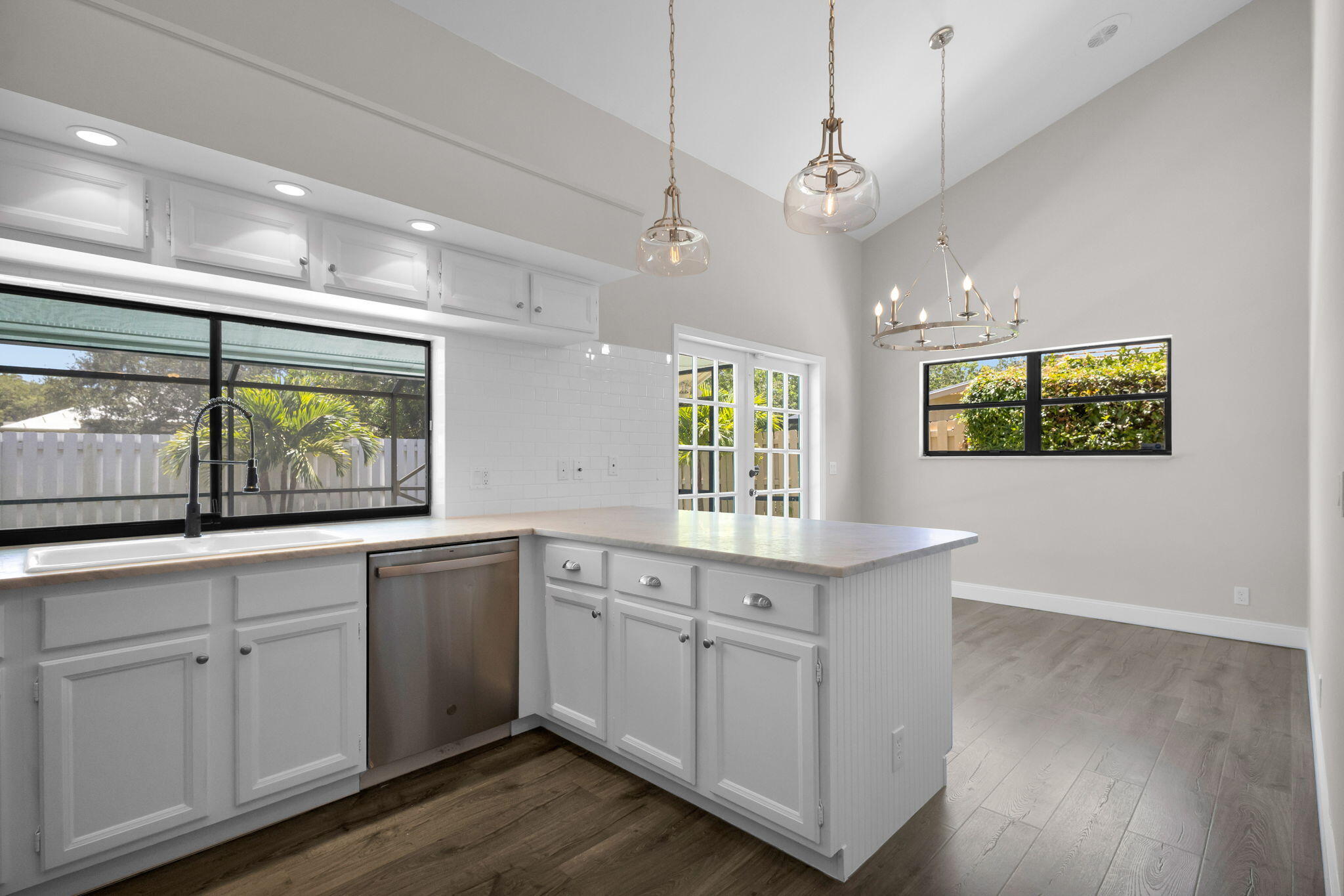 120 Bayberry Circle Jupiter, FL 33458 - Photo 14 of 37 Snack Bar