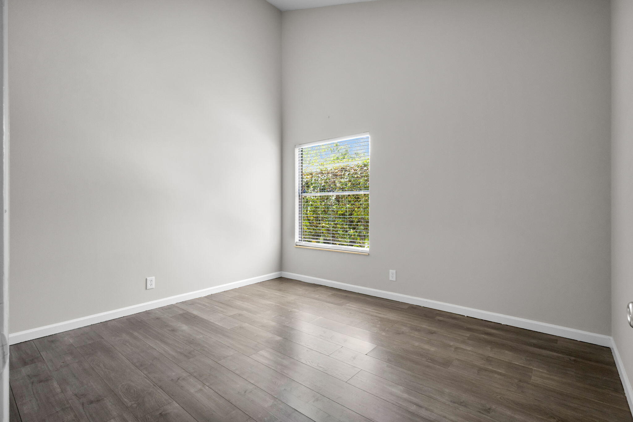 120 Bayberry Circle Jupiter, FL 33458 - Photo 23 of 37 Bedroom #2