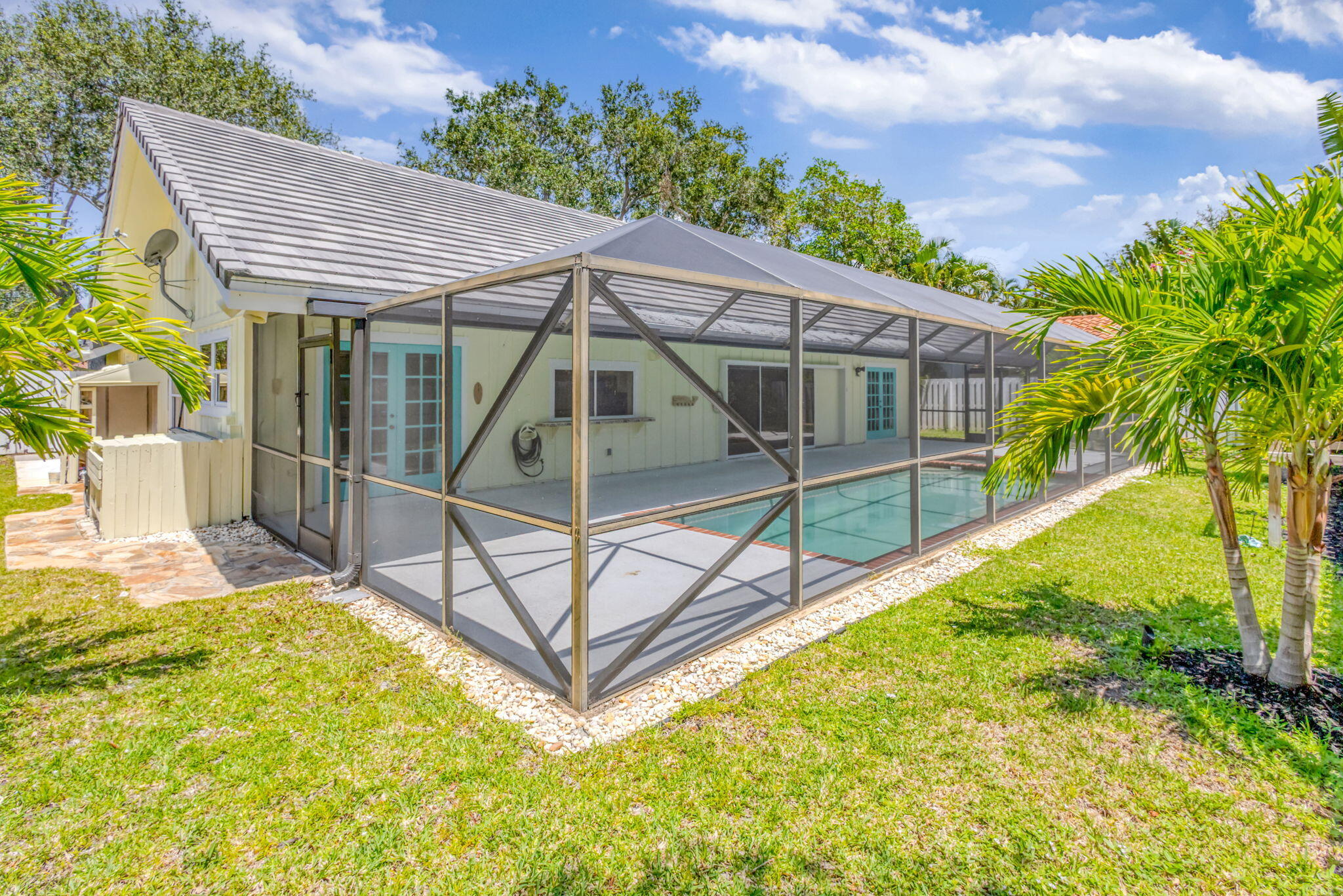 120 Bayberry Circle Jupiter, FL 33458 - Photo 33 of 37 Screened in Pool