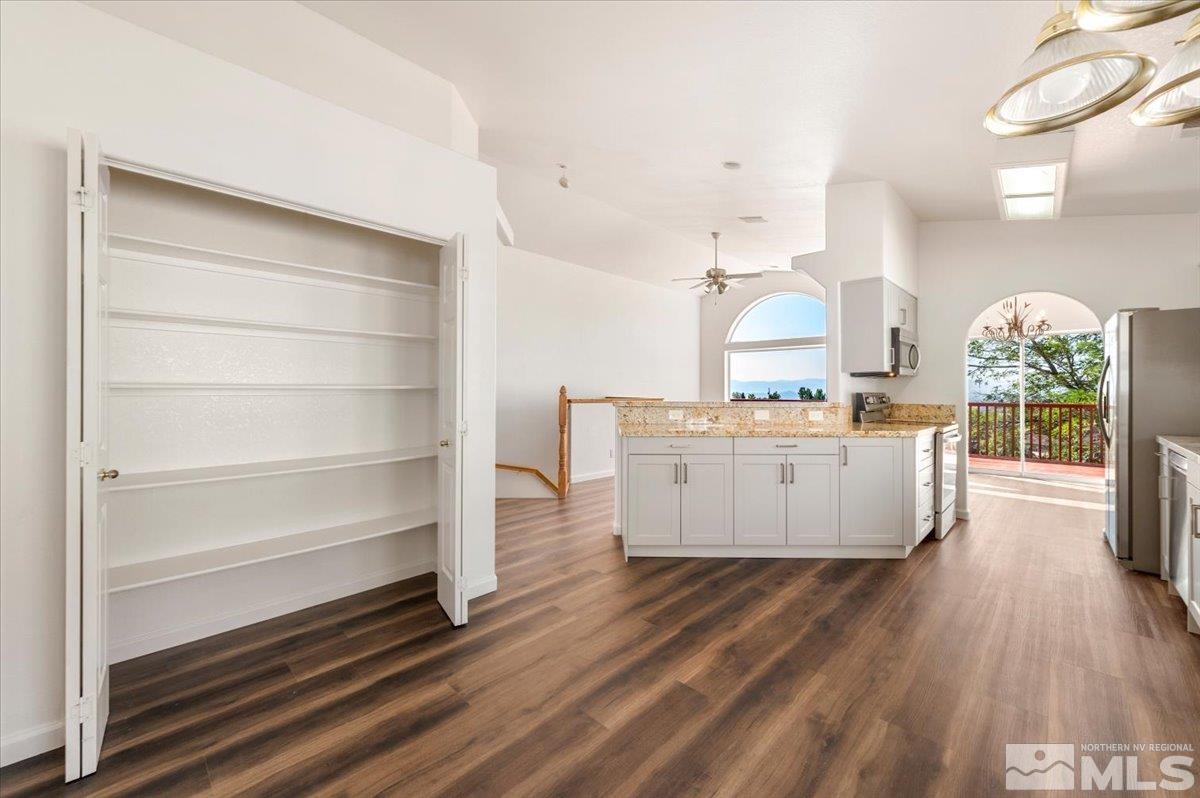 662 Tarn Way Reno, NV 89503 - Photo 14 of 40 Photo 14