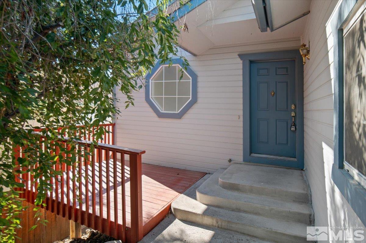 662 Tarn Way Reno, NV 89503 - Photo 4 of 40 Photo 4
