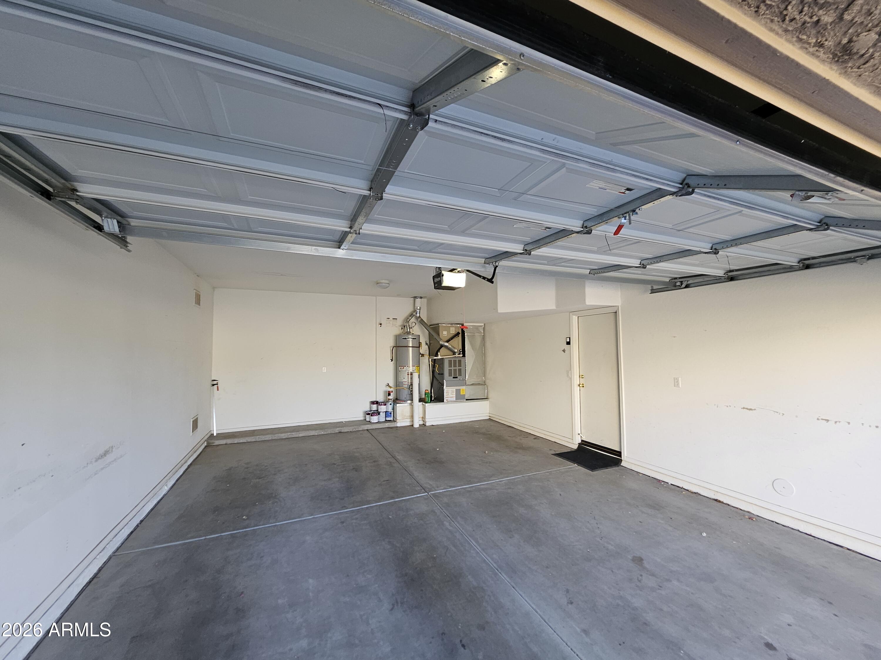 3841 East Minton Street Phoenix, AZ 85042 - Photo 12 of 39 20260120_125730