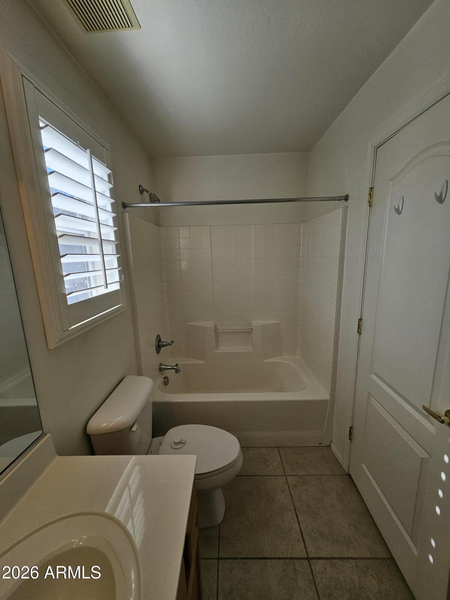 3841 East Minton Street Phoenix, AZ 85042 - Photo 24 of 39 20260120_130439